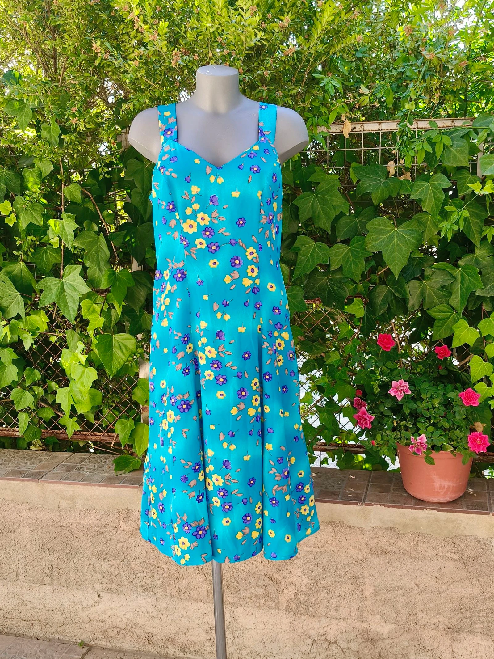Robe fleurie vintage bleue – photo 9